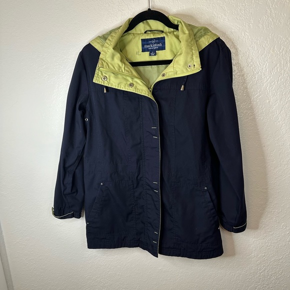 Mackintosh New England Women's Blue Lightweight Spring Jacket - Pre-owned Small - Picture 3 of 12